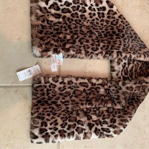 Animal print collar scarf